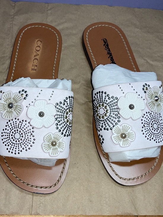 Coach Shoes - Coach Rivet Tea Rose Slide Sandals Sz 5.5 in Chalk